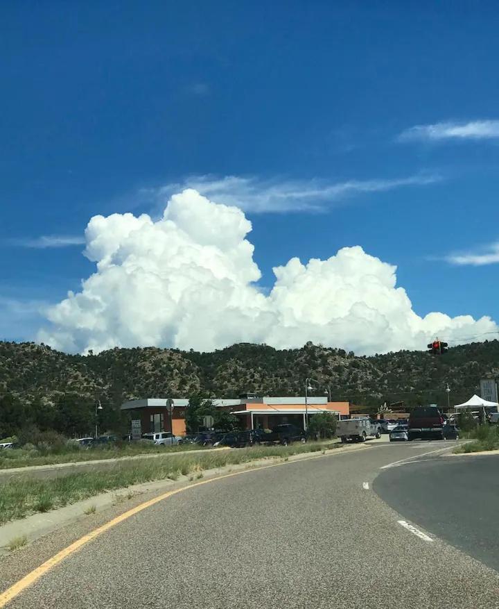 Pet Friendly Pinon Heaven Panzió Canada de los Alamos Kültér fotó