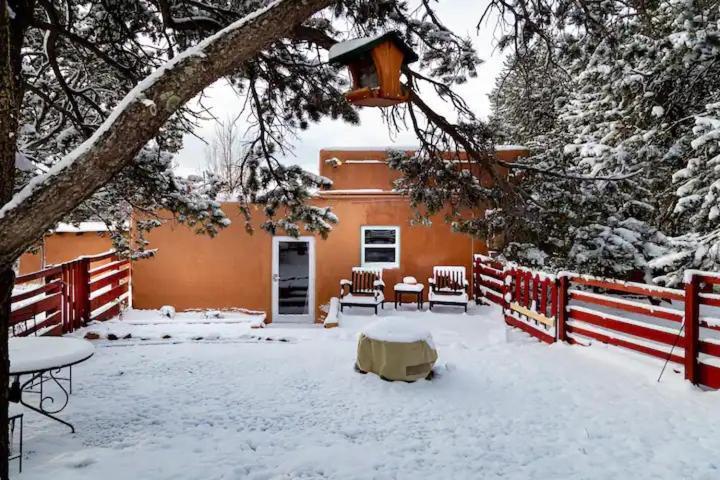 Pet Friendly Pinon Heaven Panzió Canada de los Alamos Kültér fotó